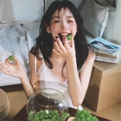 布劳涅森林的女人们